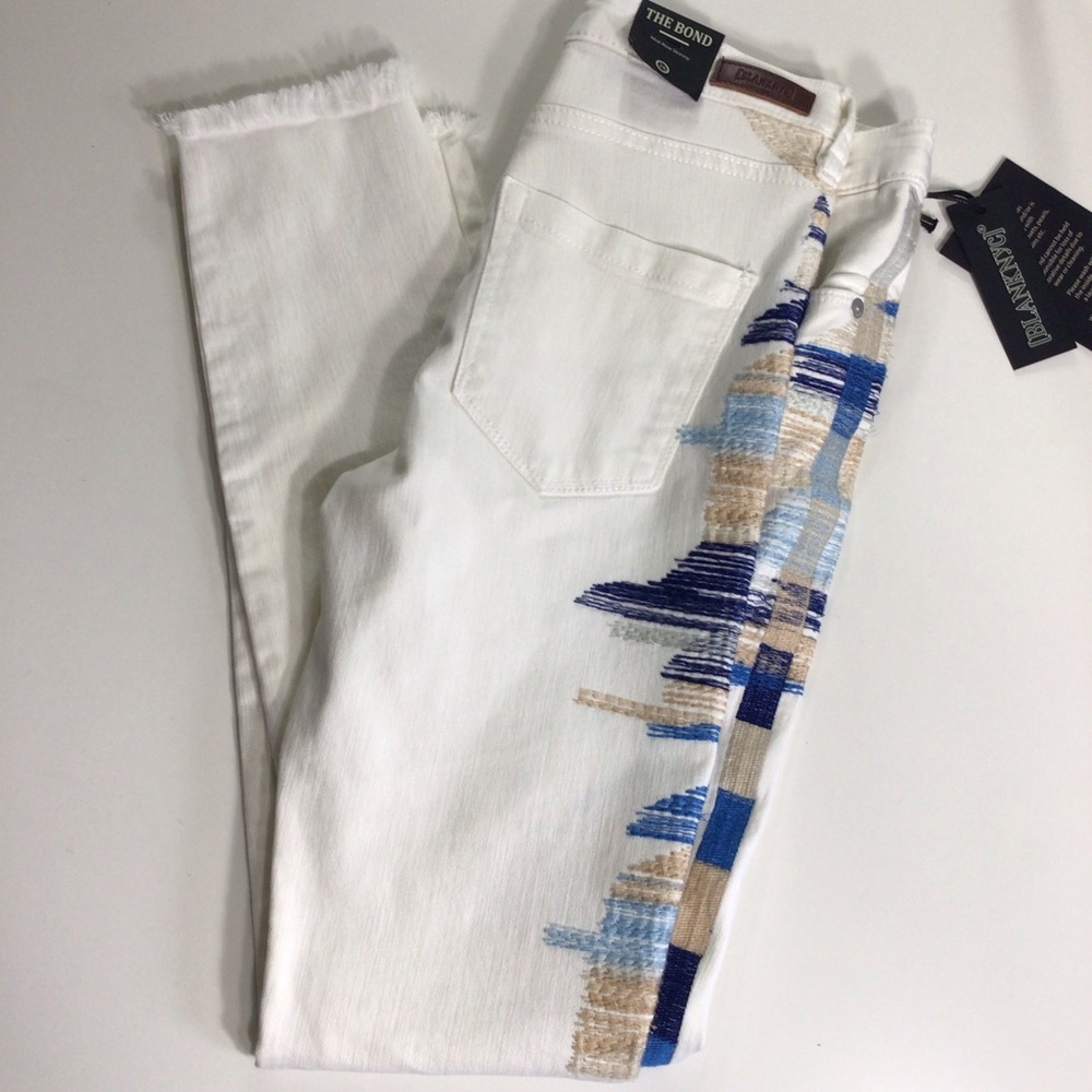BLANKNYC The Bond Mid-Rise White Skinny Jeans Size 26 Embroidered Frayed Hem